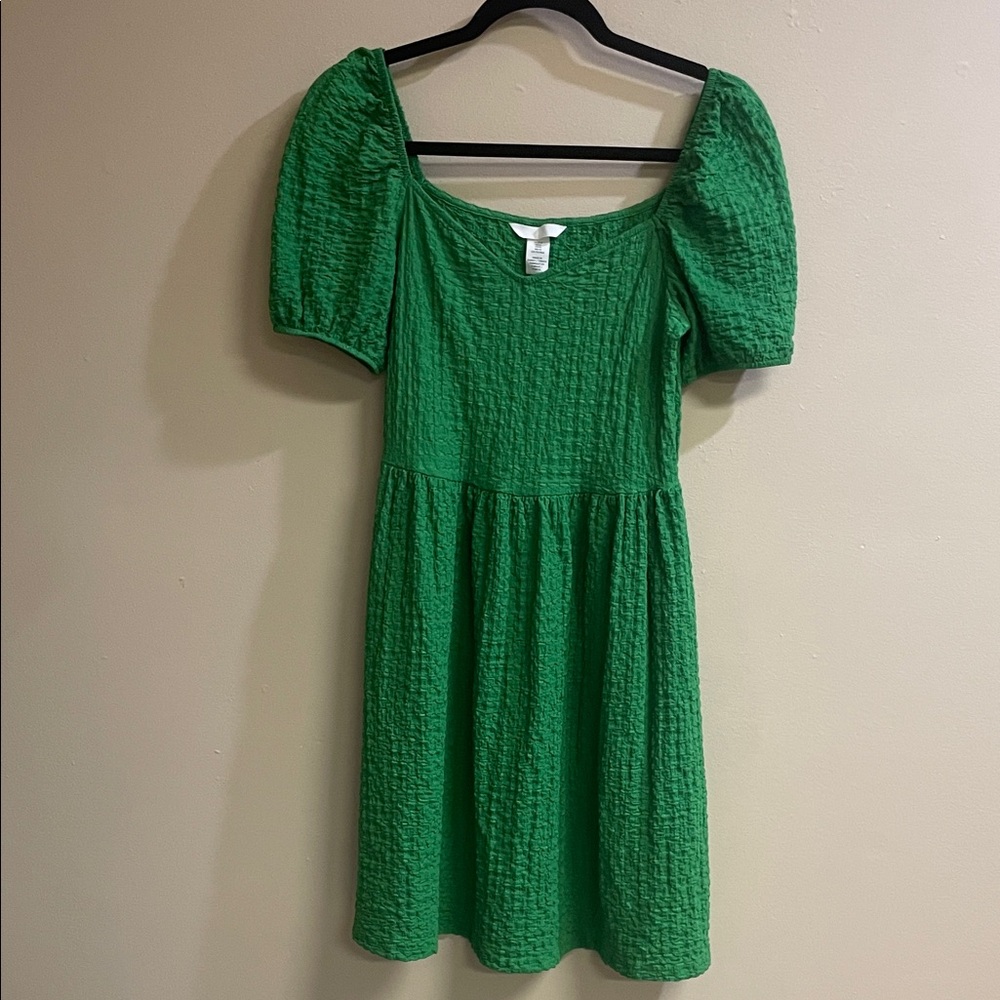 H&M Kelly Green Textured Mini Puffed Sleeve Babydoll Dress Size Medium